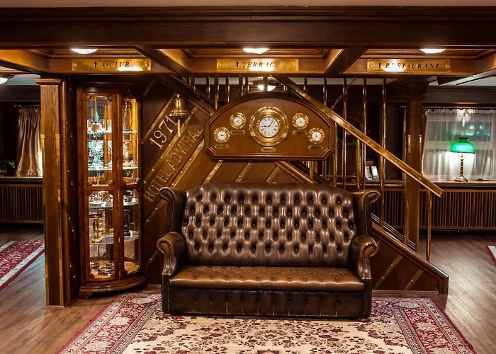 Admiral Botel